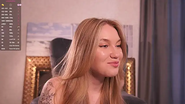 CherryJohnigan live webcam show