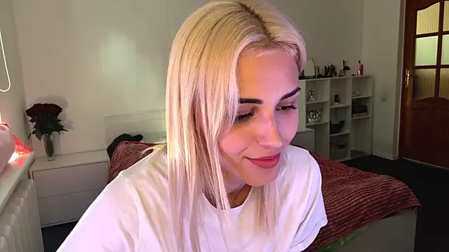 neweva_ live webcam show