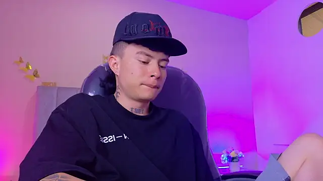 Nascary_Fox webcam