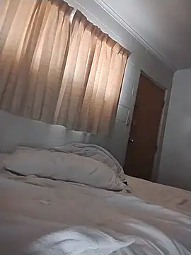 THEBEDroomdoOR live webcam show