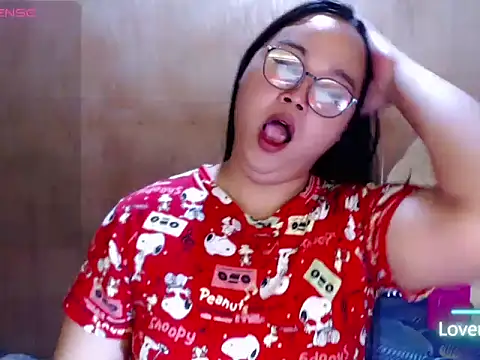 _Lylia webcam