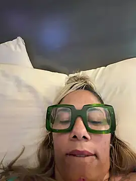BarbieDollHtx live cam on StripChat