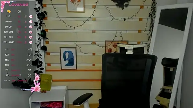 Josephine_Kiss webcam