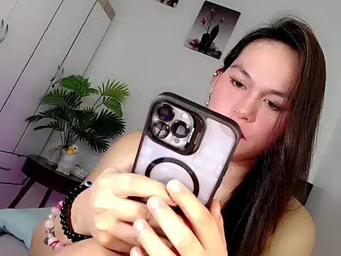Miss_twinny21 webcam