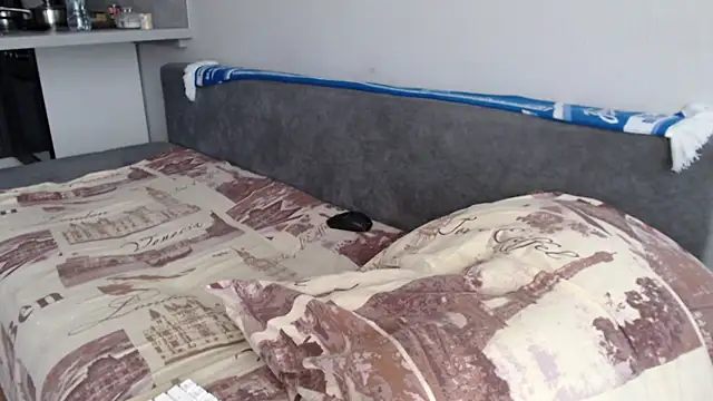 Student_Oliver live webcam show