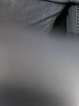 Leo_Big live cam on StripChat