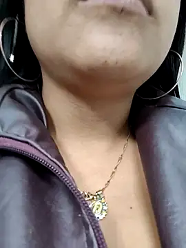 Mia_Risky-1 webcam
