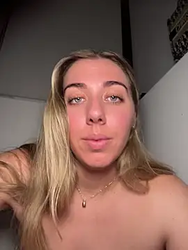 Aussielulu live sex cam