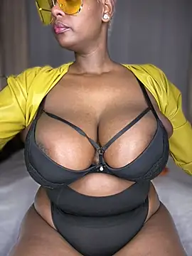 ScarletMuseX live cam on StripChat
