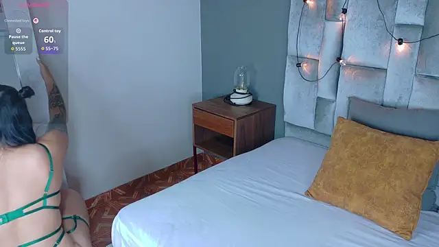 AnnieRouse__ webcam