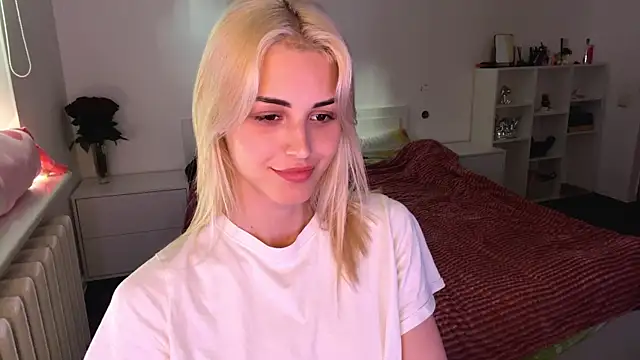 neweva_ live webcam show