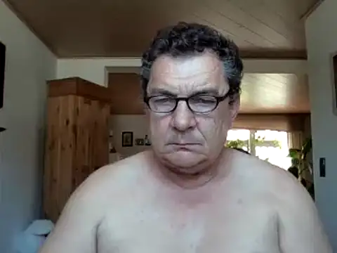 nobbie444 (M mature) - naked