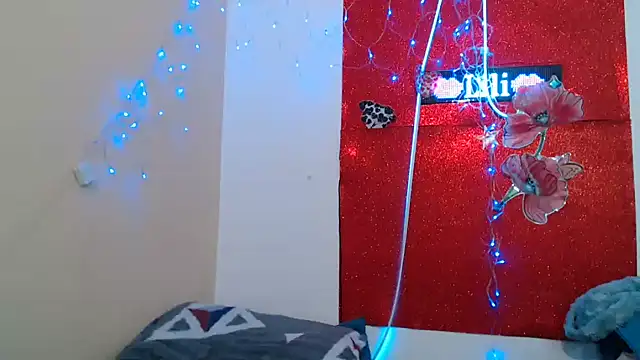 liliimilf live cam on StripChat