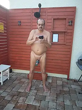theclubist111 (M grandpa) - Pay for fully nude massage at my home!