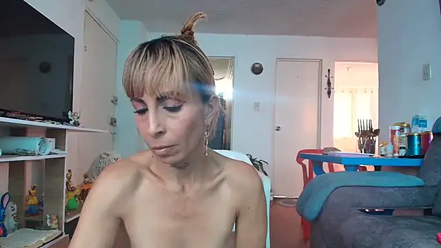 moritaxx live cam on StripChat