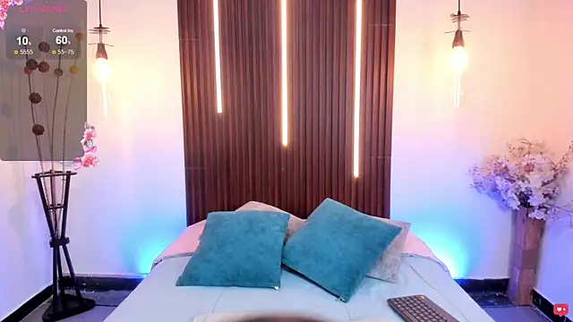 TaniaEyes webcam