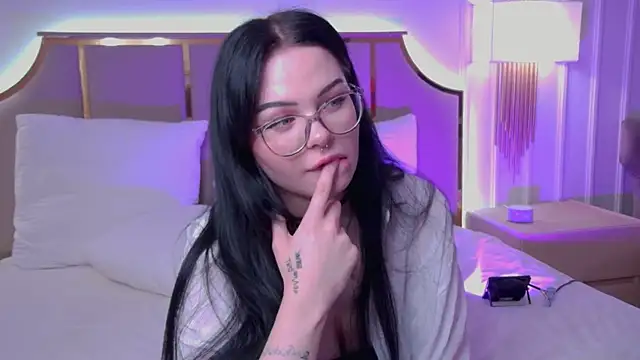 CindyMil live cam on StripChat