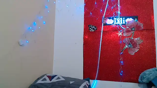 liliimilf live cam on StripChat
