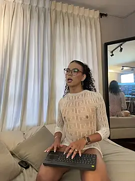luxa_velvet (T young) - ✨make me cum in my little body✨