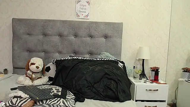 ScarlettGreen_