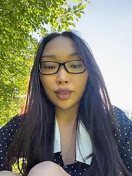 trytomakememoam webcam