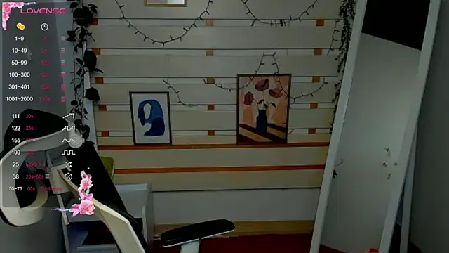 Josephine_Kiss webcam