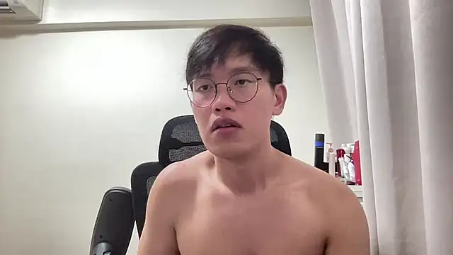 Passionatetwink2 live cam on StripChat