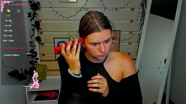 Josephine_Kiss webcam