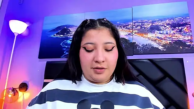 emma_monserrat (F young) - LONG NIPPLES