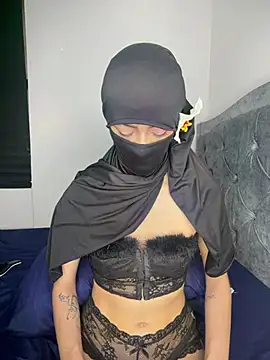 _zahiira_ (F young) - twerking+off pantys