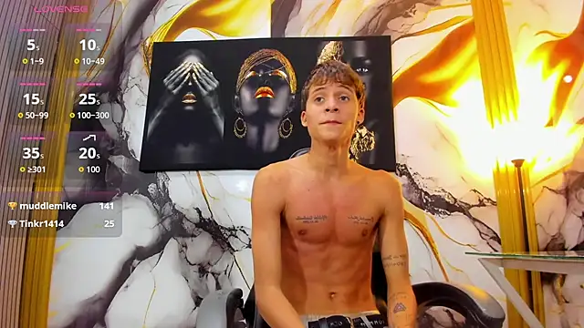 mono_blonde webcam
