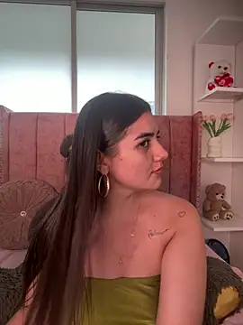 salomecute21 (F young) - suck my tits