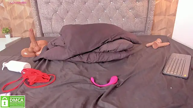 samy_blaze (F young) - spank ass