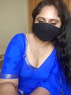 sravvi499 (F milf) - Back tease