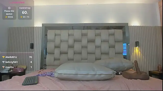 noah_pariss webcam