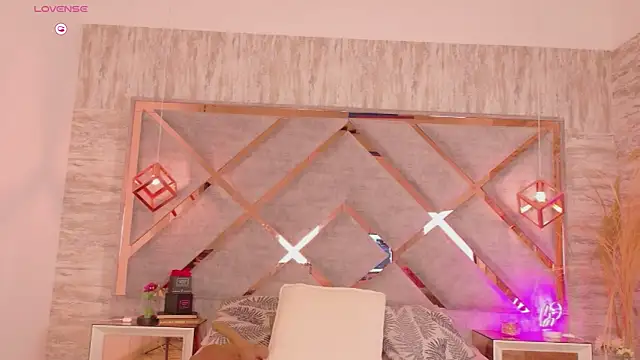 hannah-prada (F young) - 🔥 Ready to make me ride my big toy? 💦