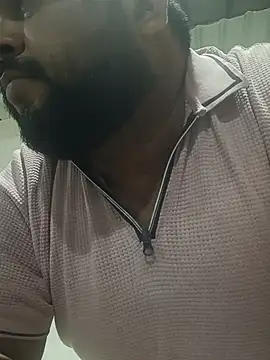 healthyguy175 (M young) - Nude cooking