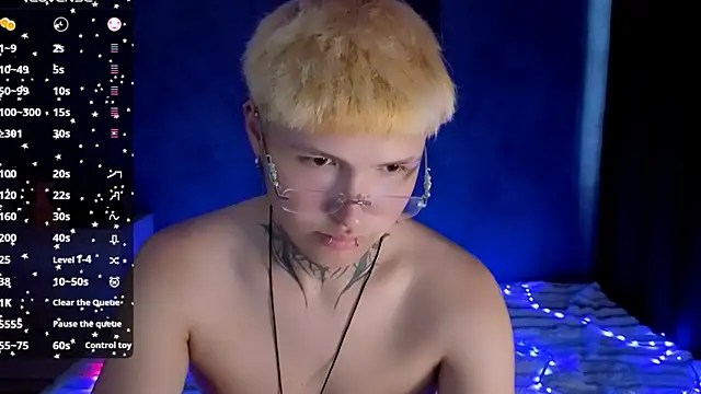 jonnydarkk (M twink) - lush in ass