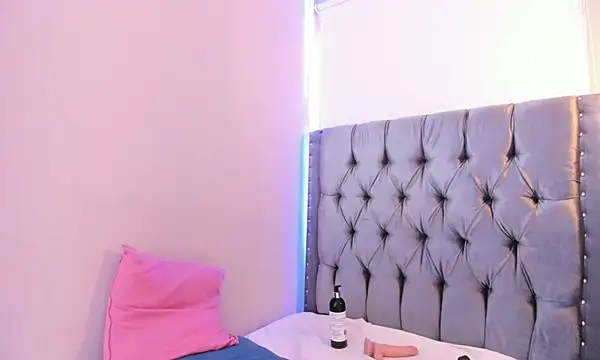 Kataleya_Monet_ webcam