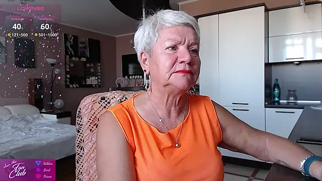 roxana_brooks (F mature) - thumb sucking