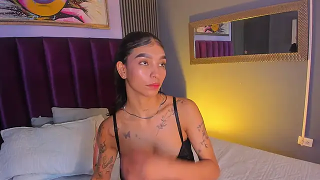 lauraaristizabal (F teen) - Undress me and touch my sexy body 🥰😍