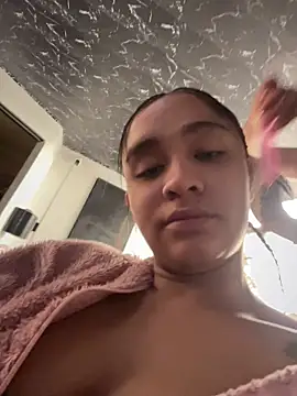 Isabella-Teen live cam