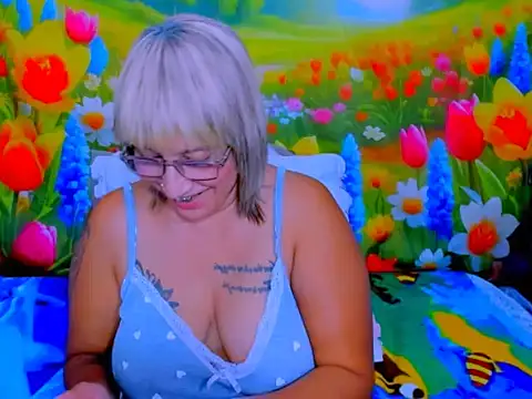 indianroxy webcam