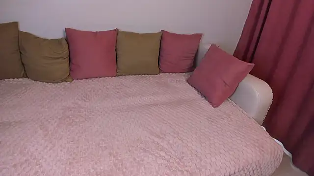 Mooniriss live webcam show