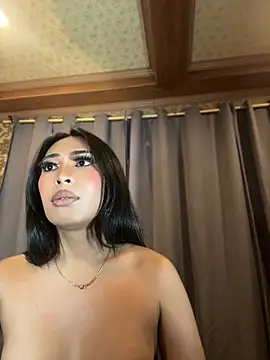 hugecock_tamira webcam