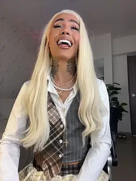 miss_tatiana_'s room