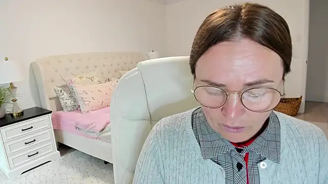 Vika73 webcam