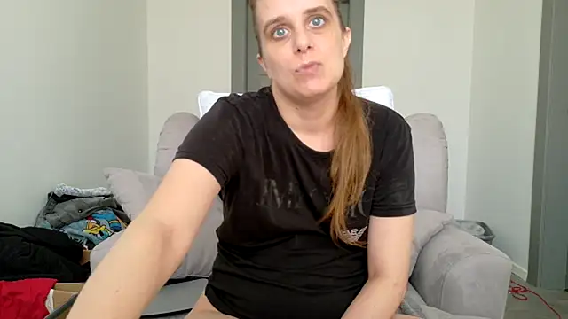 Chantalee webcam