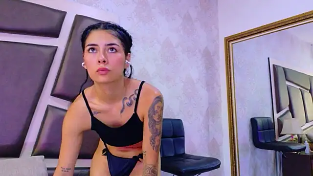 NicoleEsposito webcam