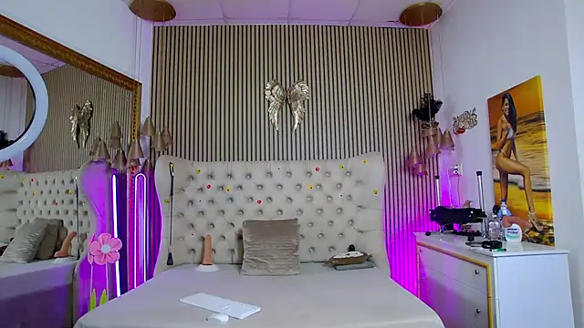 PlayfulShow live webcam show